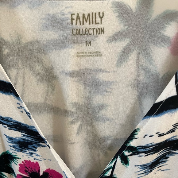 Hawaiian dress - Picture 3 of 4